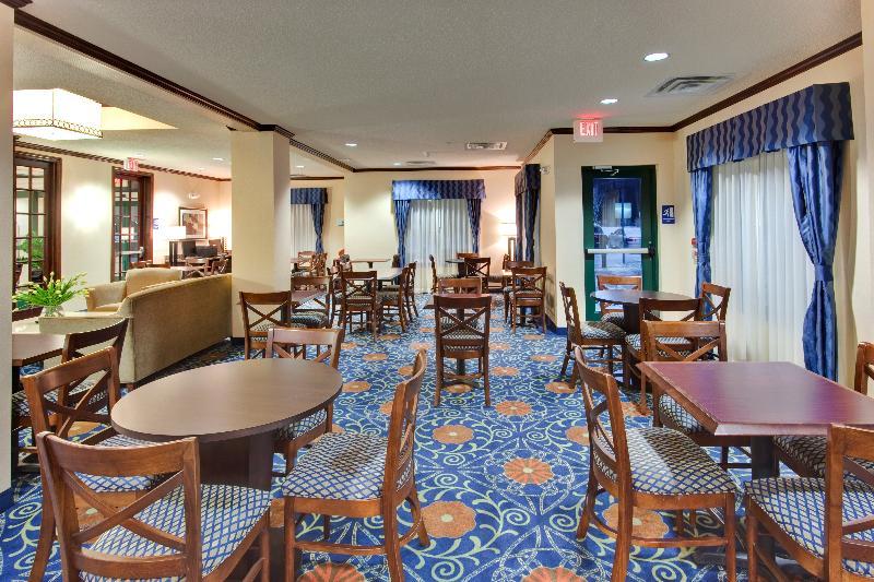 Holiday Inn Express & Suites Detroit - Novi By Ihg Екстер'єр фото