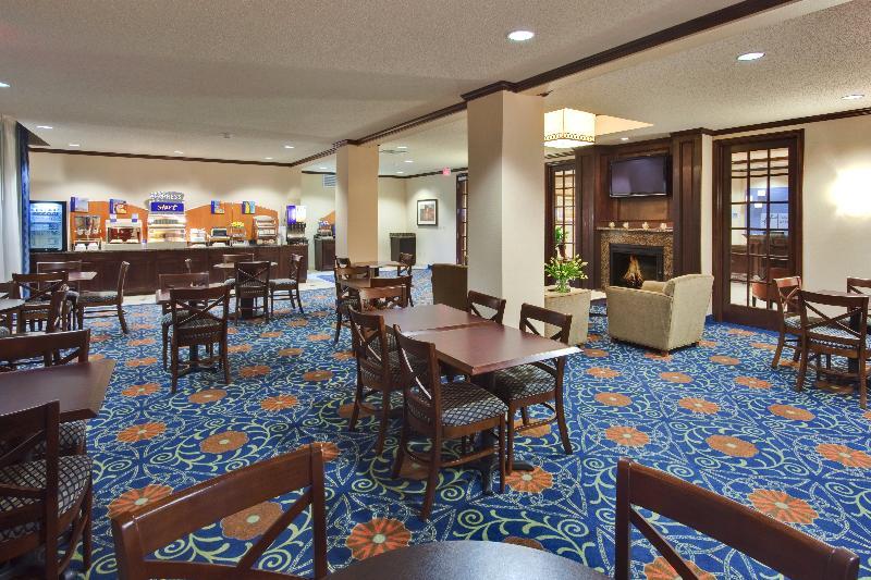 Holiday Inn Express & Suites Detroit - Novi By Ihg Екстер'єр фото