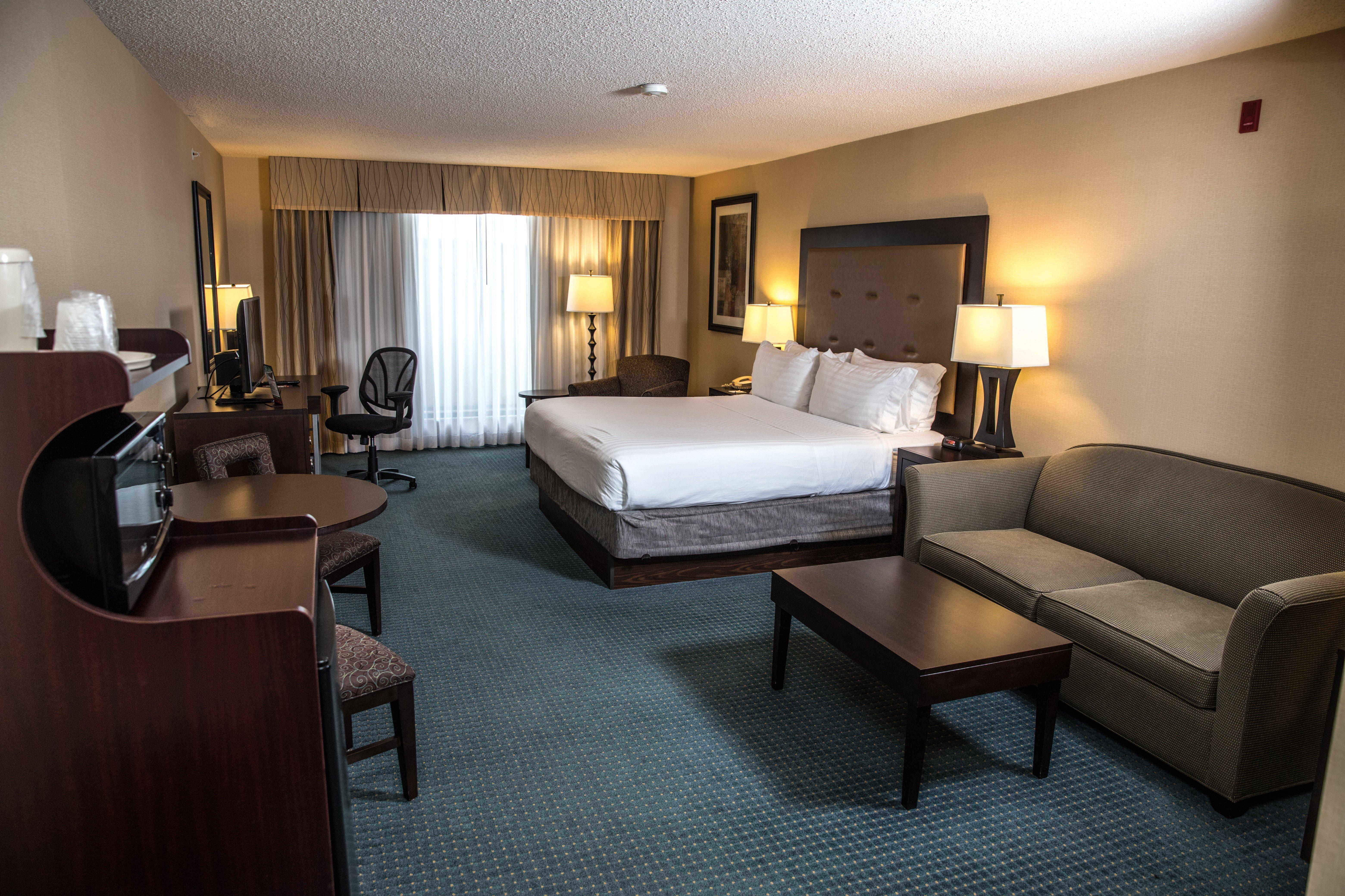 Holiday Inn Express & Suites Detroit - Novi By Ihg Екстер'єр фото
