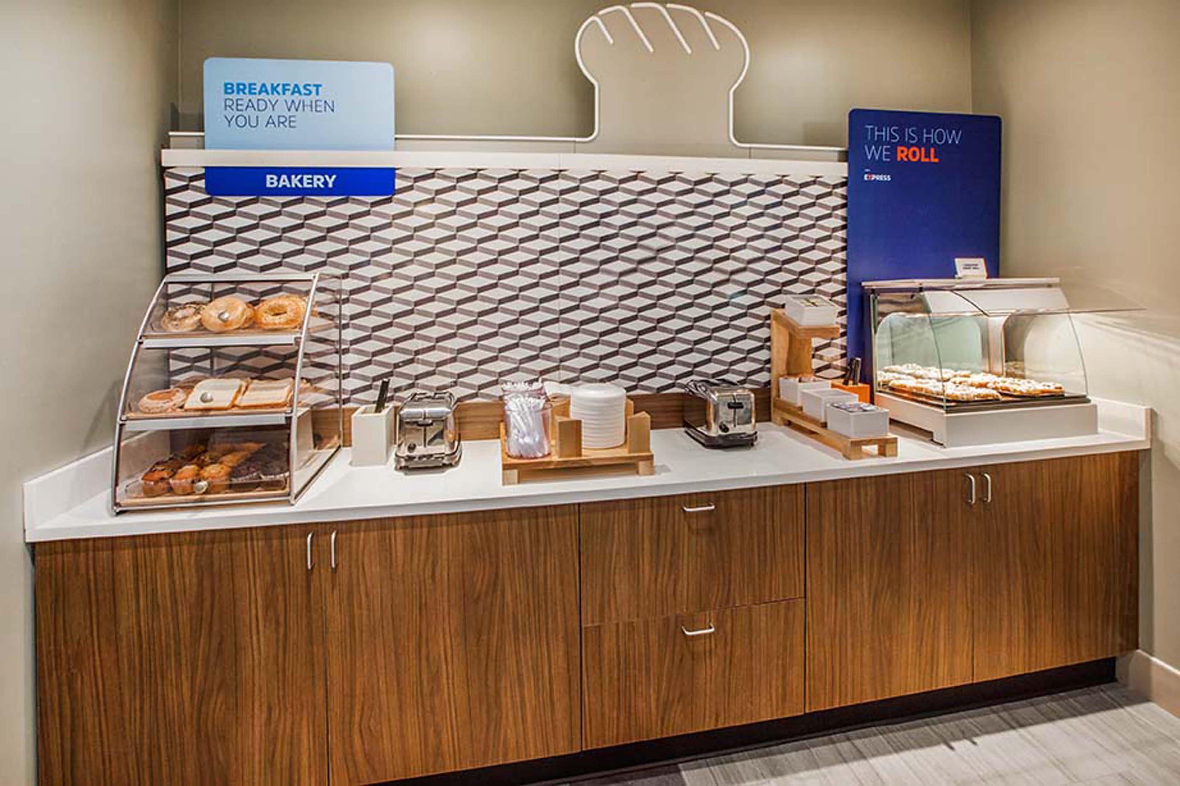Holiday Inn Express & Suites Detroit - Novi By Ihg Екстер'єр фото
