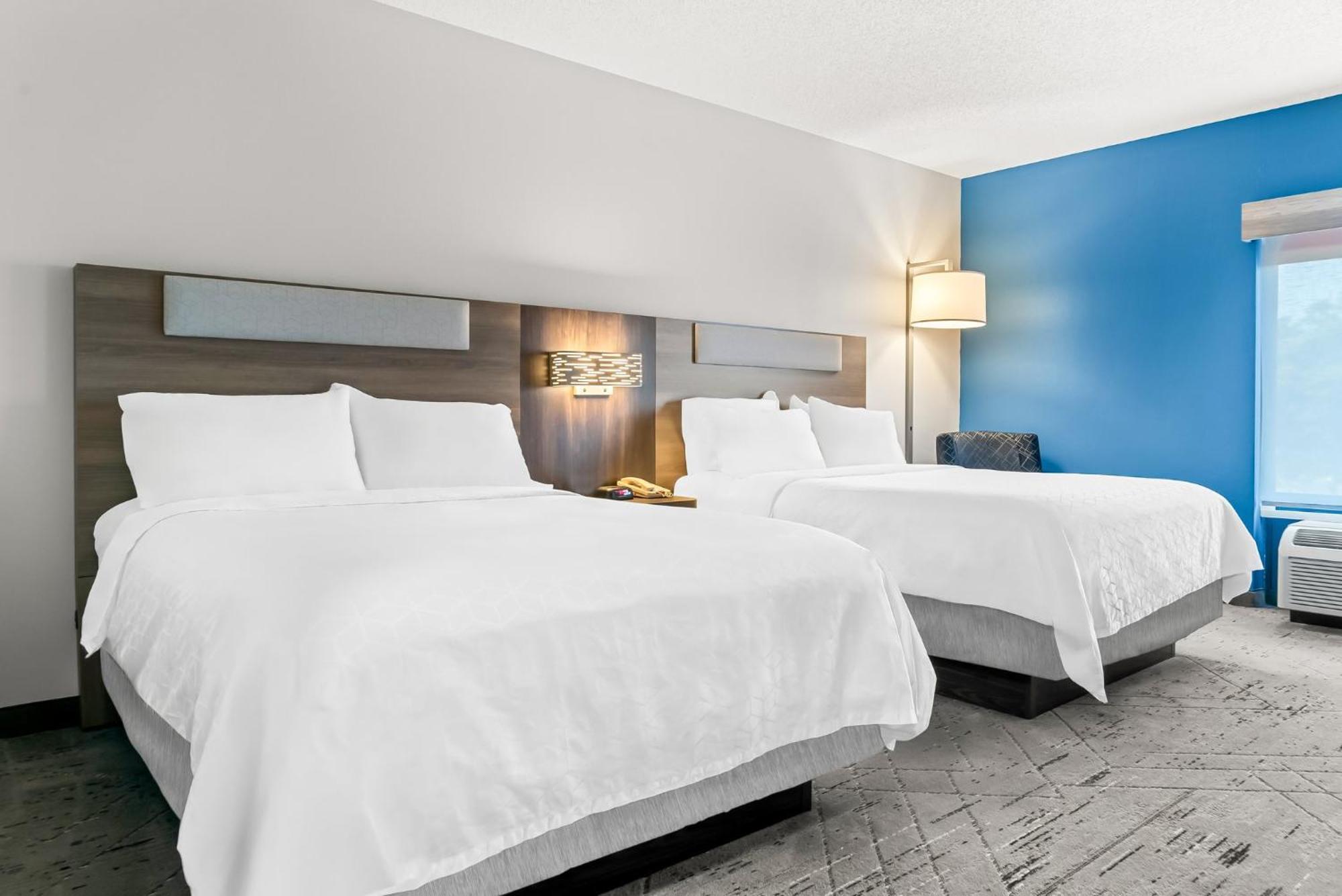 Holiday Inn Express & Suites Detroit - Novi By Ihg Екстер'єр фото
