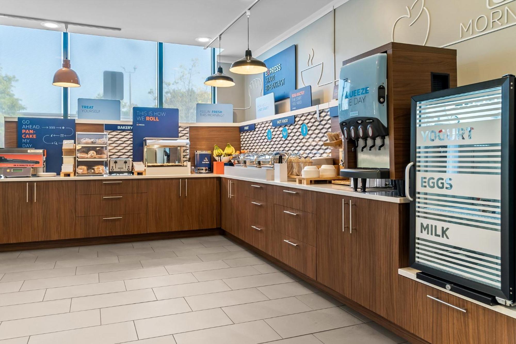 Holiday Inn Express & Suites Detroit - Novi By Ihg Екстер'єр фото