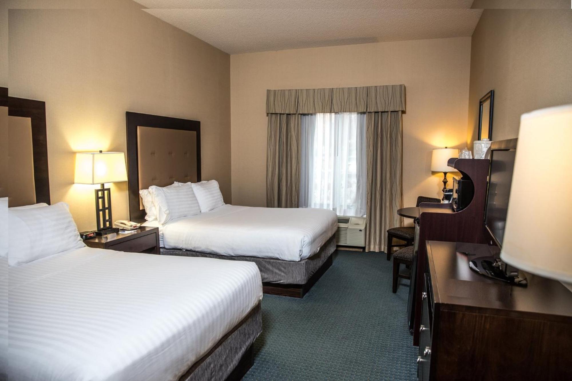 Holiday Inn Express & Suites Detroit - Novi By Ihg Екстер'єр фото